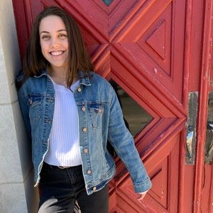 Meet your Posher, Molly